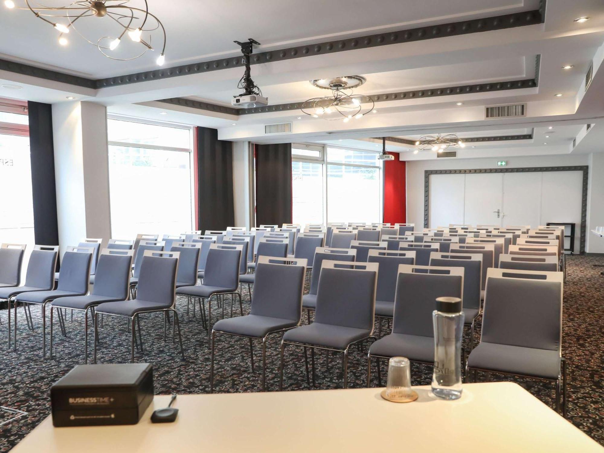 Hôtel Mercure Lyon Centre Charpennes Villeurbanne Extérieur photo
